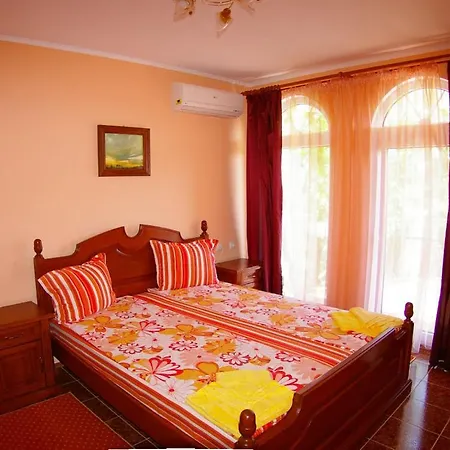 Yanakievi Bed & Breakfast 3*